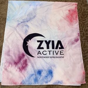 Zyia active table cloth